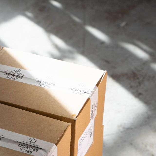 💥Last order dates for Xmas Delivery 💥
It's the final week before Christmas and as you suddenly realise you have forgotten to order beer for the fridge or a gift for the beer lover in your family, don't worry, here is your PSA.  You have until 9am on 19th December to get your orders in for delivery.  Obviously the sooner you do it, the quicker you get them, so don't hang around!  We will still be shipping after this date but our courier won't guarantee delivery before Xmas.  There's beer, T-shirts, glassware and if you really can't decide, there are gift cards that can be used online or at our Taproom.
#Christmas #lastordersforchristmas